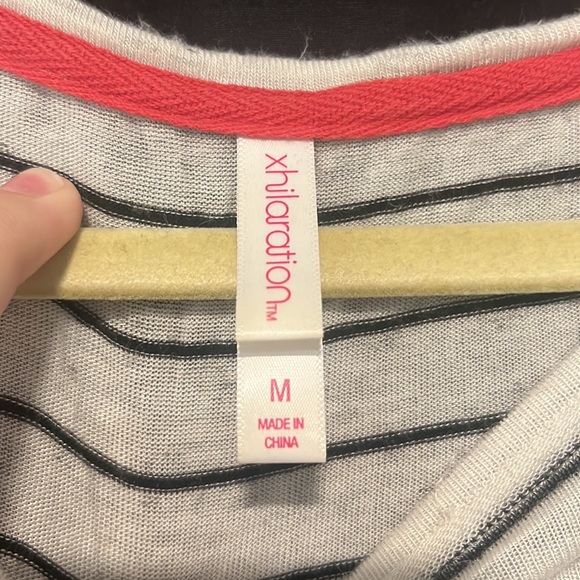 Laced Bottom Shirt - Picture 2 of 2